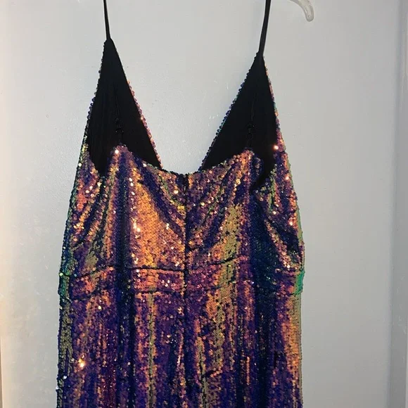 NWT stunning sequins jumpsuit - Picture 3 of 13